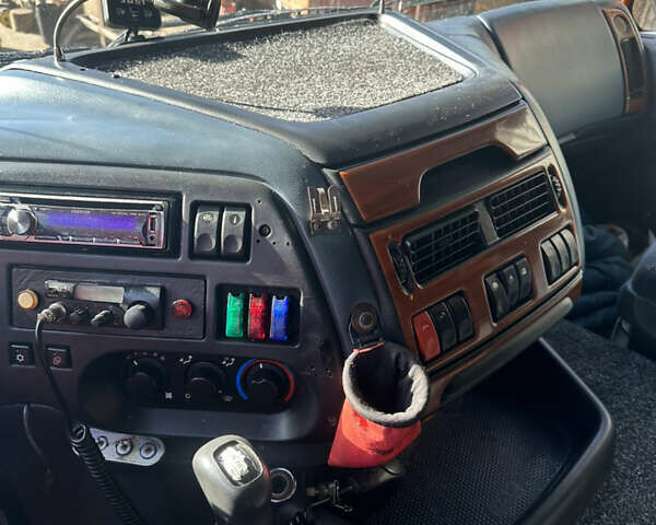 Даф XF 95 2001 в Кременчуге на Automoto.ua Оранжевый Даф XF 95, объемом двигателя 12.58 л и пробегом 1 тыс. км за 6500 $, фото 8 на Automoto.ua