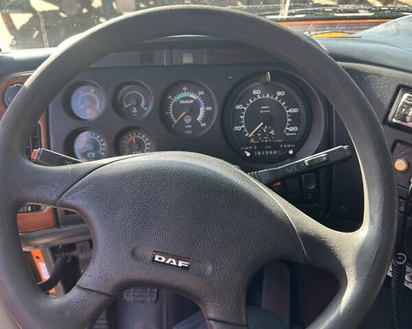 Оранжевый Даф XF 95, объемом двигателя 12.58 л и пробегом 1 тыс. км за 6500 $, фото 10 на Automoto.ua