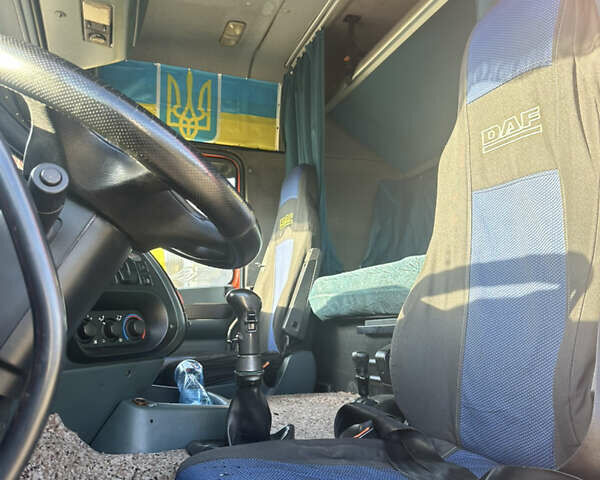 Оранжевый Даф XF 95, объемом двигателя 12.58 л и пробегом 2 тыс. км за 12000 $, фото 14 на Automoto.ua