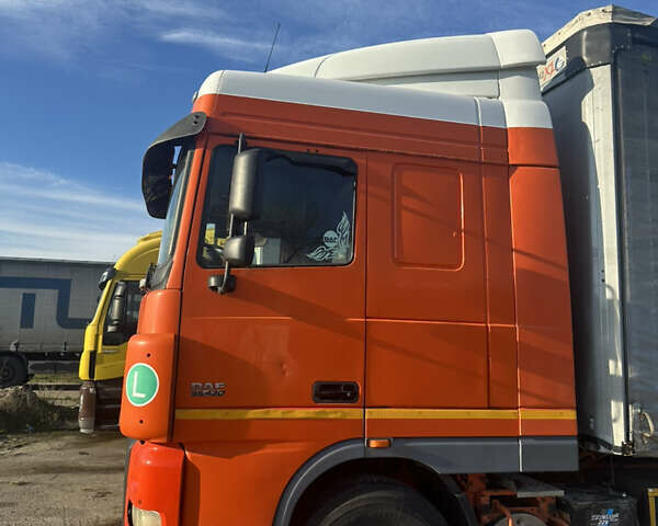 Оранжевый Даф XF 95, объемом двигателя 12.58 л и пробегом 2 тыс. км за 12000 $, фото 2 на Automoto.ua