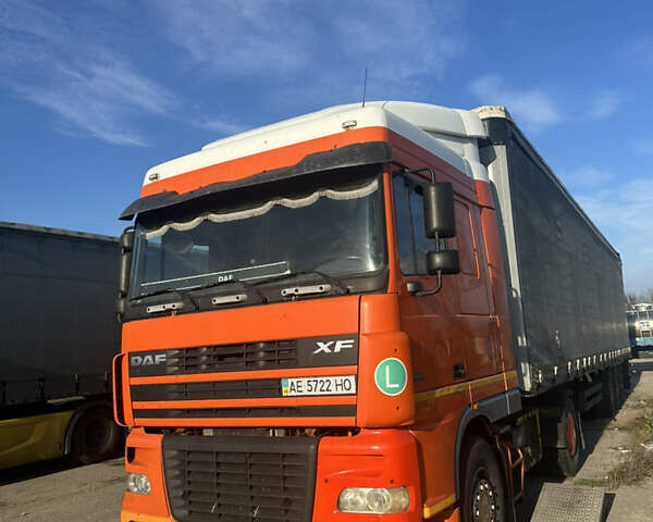 Оранжевый Даф XF 95, объемом двигателя 12.58 л и пробегом 2 тыс. км за 12000 $, фото 1 на Automoto.ua