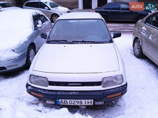 Білий Дайхатсу Applause, об'ємом двигуна 1.6 л та пробігом 200 тис. км за 1700 $, фото 8 на Automoto.ua