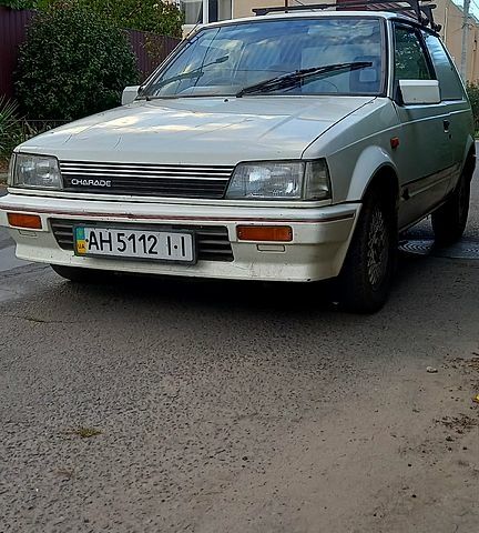 Білий Дайхатсу Charade, об'ємом двигуна 1 л та пробігом 86 тис. км за 500 $, фото 2 на Automoto.ua