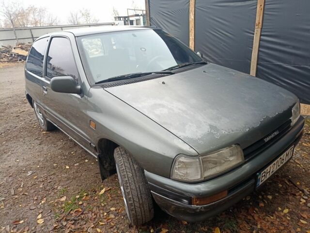 Серый Дайхатсу Шарада, объемом двигателя 0 л и пробегом 250 тыс. км за 1750 $, фото 1 на Automoto.ua