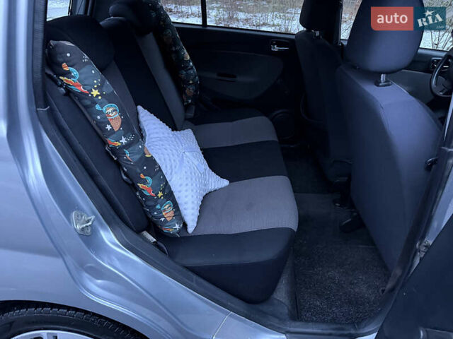 Серый Дайхатсу Куоре, объемом двигателя 0.99 л и пробегом 143 тыс. км за 3400 $, фото 16 на Automoto.ua