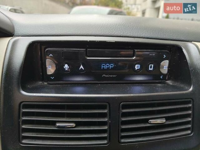 Серый Дайхатсу Куоре, объемом двигателя 0.99 л и пробегом 201 тыс. км за 4200 $, фото 8 на Automoto.ua