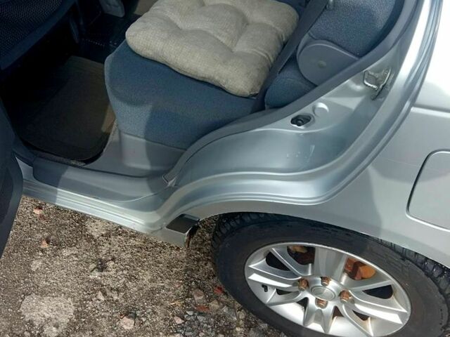 Серый Дайхатсу Гранд Мув, объемом двигателя 1.6 л и пробегом 170 тыс. км за 2300 $, фото 8 на Automoto.ua