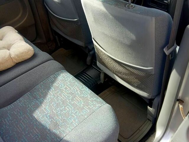 Серый Дайхатсу Гранд Мув, объемом двигателя 1.6 л и пробегом 170 тыс. км за 2300 $, фото 4 на Automoto.ua