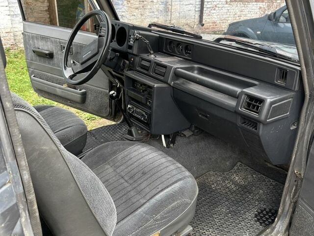 Серый Дайхатсу Роки, объемом двигателя 2.8 л и пробегом 300 тыс. км за 5500 $, фото 3 на Automoto.ua