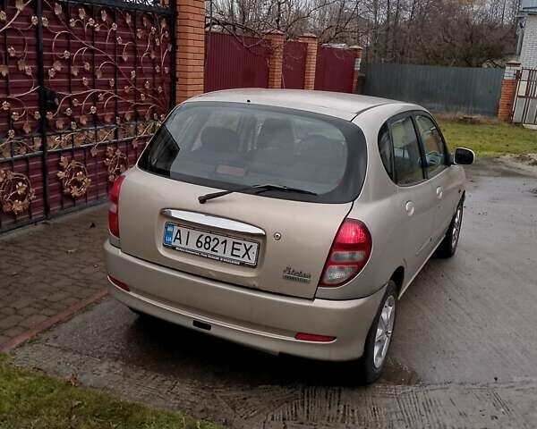 Бежевый Дайхатсу Сирион, объемом двигателя 0.99 л и пробегом 290 тыс. км за 1900 $, фото 8 на Automoto.ua