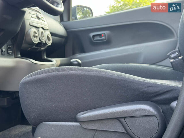 Чорний Дайхатсу Sirion, об'ємом двигуна 1 л та пробігом 116 тис. км за 5299 $, фото 23 на Automoto.ua
