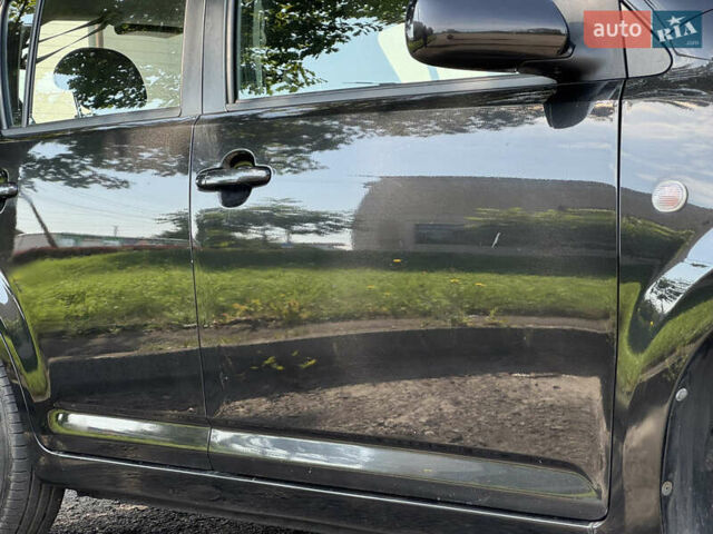 Чорний Дайхатсу Sirion, об'ємом двигуна 1 л та пробігом 116 тис. км за 4200 $, фото 32 на Automoto.ua