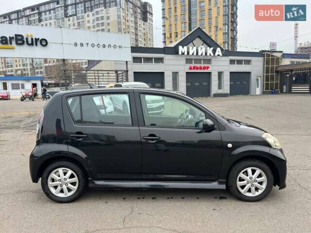 Черный Дайхатсу Сирион, объемом двигателя 1.5 л и пробегом 133 тыс. км за 6700 $, фото 10 на Automoto.ua