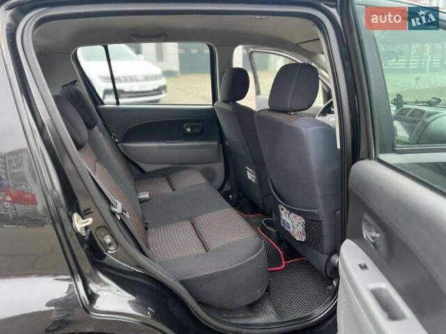Черный Дайхатсу Сирион, объемом двигателя 1.5 л и пробегом 133 тыс. км за 6700 $, фото 16 на Automoto.ua