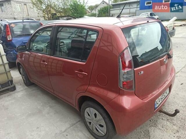 Червоний Дайхатсу Sirion, об'ємом двигуна 1.3 л та пробігом 221 тис. км за 3690 $, фото 1 на Automoto.ua