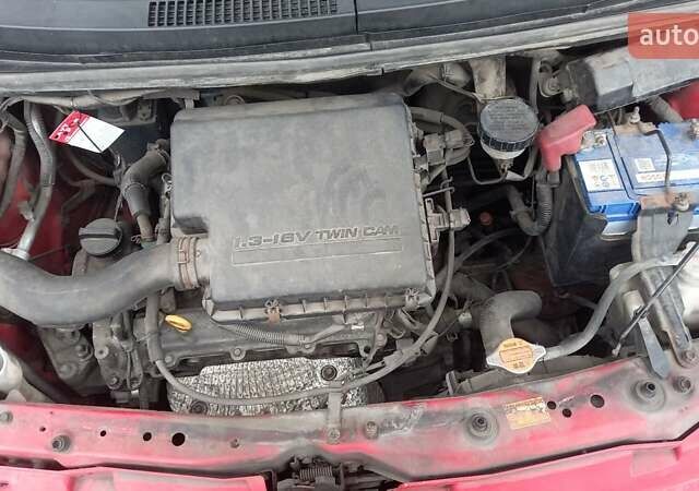 Красный Дайхатсу Сирион, объемом двигателя 1.3 л и пробегом 187 тыс. км за 5700 $, фото 65 на Automoto.ua