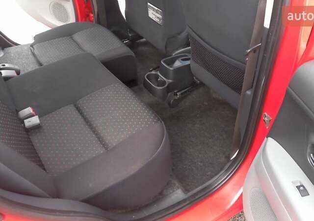 Красный Дайхатсу Сирион, объемом двигателя 1.3 л и пробегом 187 тыс. км за 5700 $, фото 49 на Automoto.ua