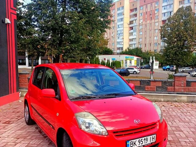 Червоний Дайхатсу Sirion, об'ємом двигуна 1 л та пробігом 223 тис. км за 4000 $, фото 7 на Automoto.ua