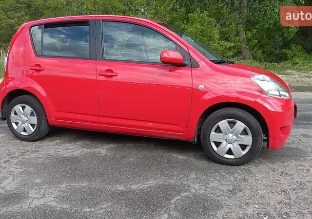 Красный Дайхатсу Сирион, объемом двигателя 1.3 л и пробегом 187 тыс. км за 5700 $, фото 59 на Automoto.ua