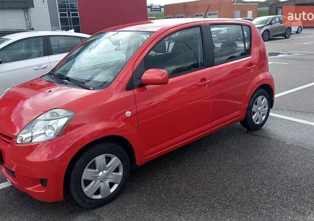 Красный Дайхатсу Сирион, объемом двигателя 1.3 л и пробегом 187 тыс. км за 5700 $, фото 32 на Automoto.ua