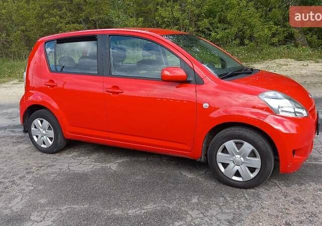 Красный Дайхатсу Сирион, объемом двигателя 1.3 л и пробегом 187 тыс. км за 5700 $, фото 54 на Automoto.ua