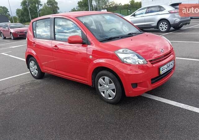 Красный Дайхатсу Сирион, объемом двигателя 1.3 л и пробегом 187 тыс. км за 5700 $, фото 29 на Automoto.ua