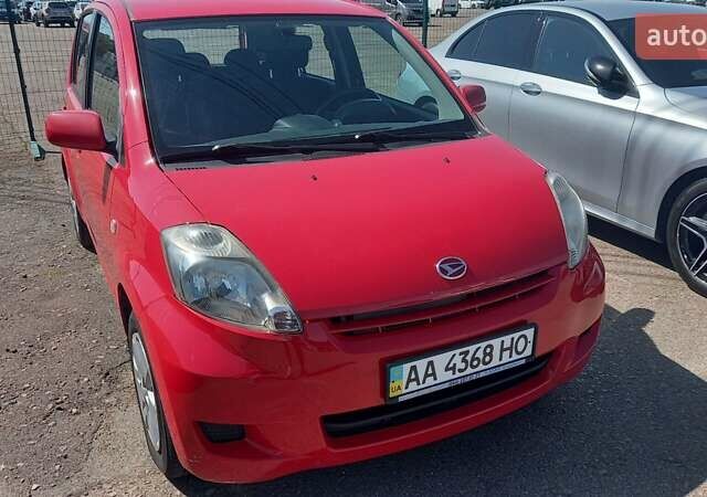 Красный Дайхатсу Сирион, объемом двигателя 1.3 л и пробегом 187 тыс. км за 5700 $, фото 10 на Automoto.ua