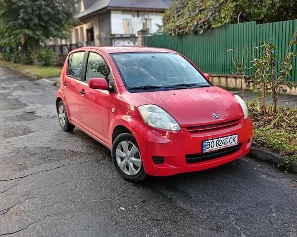 Червоний Дайхатсу Sirion, об'ємом двигуна 1.3 л та пробігом 251 тис. км за 4100 $, фото 1 на Automoto.ua