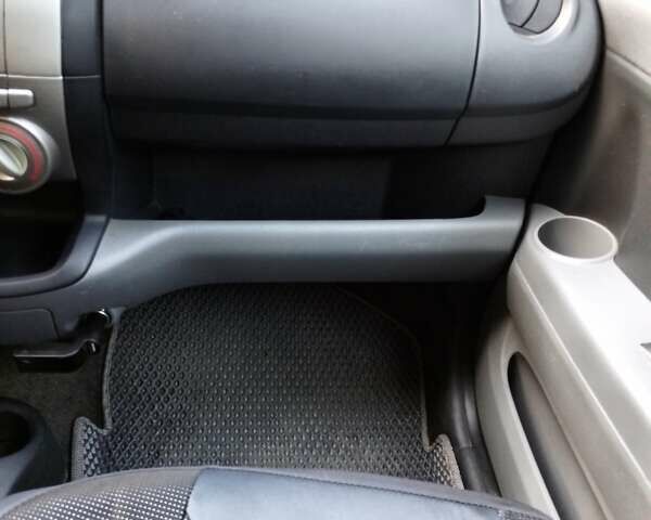 Червоний Дайхатсу Sirion, об'ємом двигуна 1.3 л та пробігом 251 тис. км за 4100 $, фото 10 на Automoto.ua