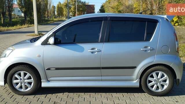 Дайхатсу Сирион, объемом двигателя 1.3 л и пробегом 208 тыс. км за 5990 $, фото 12 на Automoto.ua