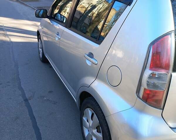 Дайхатсу Sirion, об'ємом двигуна 1.3 л та пробігом 140 тис. км за 5500 $, фото 4 на Automoto.ua