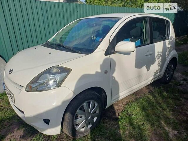 Дайхатсу Sirion, об'ємом двигуна 1 л та пробігом 204 тис. км за 4400 $, фото 24 на Automoto.ua