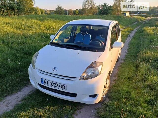 Дайхатсу Sirion, об'ємом двигуна 1 л та пробігом 204 тис. км за 4400 $, фото 1 на Automoto.ua