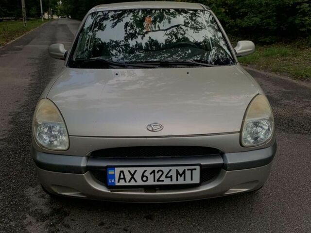 Сірий Дайхатсу Sirion, об'ємом двигуна 1 л та пробігом 200 тис. км за 2600 $, фото 4 на Automoto.ua