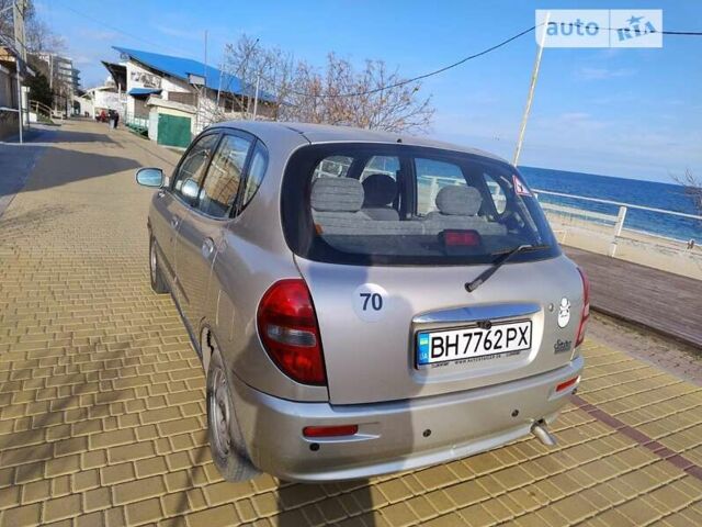 Сірий Дайхатсу Sirion, об'ємом двигуна 0.99 л та пробігом 190 тис. км за 3500 $, фото 3 на Automoto.ua