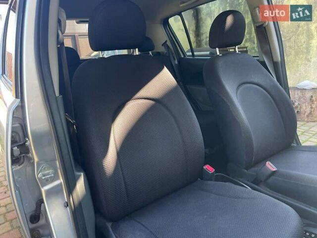 Серый Дайхатсу Сирион, объемом двигателя 1.3 л и пробегом 230 тыс. км за 5250 $, фото 17 на Automoto.ua