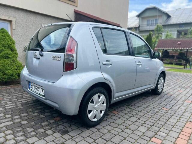Сірий Дайхатсу Sirion, об'ємом двигуна 1 л та пробігом 145 тис. км за 4200 $, фото 4 на Automoto.ua
