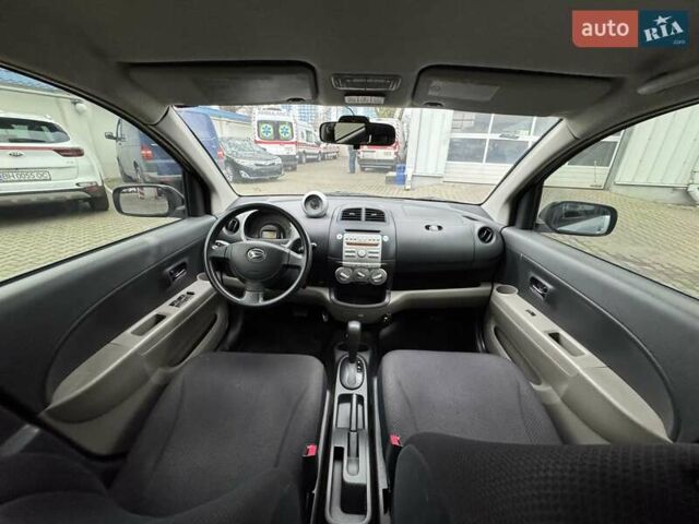 Серый Дайхатсу Сирион, объемом двигателя 1.3 л и пробегом 230 тыс. км за 4900 $, фото 10 на Automoto.ua