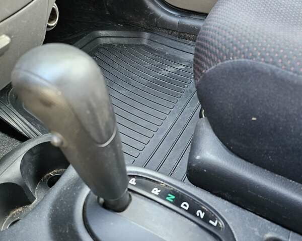Сірий Дайхатсу Sirion, об'ємом двигуна 1.3 л та пробігом 180 тис. км за 1400 $, фото 11 на Automoto.ua