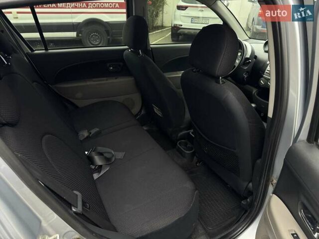 Серый Дайхатсу Сирион, объемом двигателя 1.3 л и пробегом 230 тыс. км за 4900 $, фото 14 на Automoto.ua