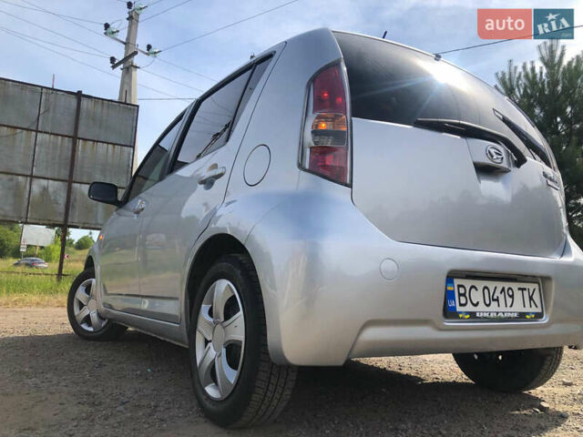 Серый Дайхатсу Сирион, объемом двигателя 1 л и пробегом 147 тыс. км за 4500 $, фото 16 на Automoto.ua