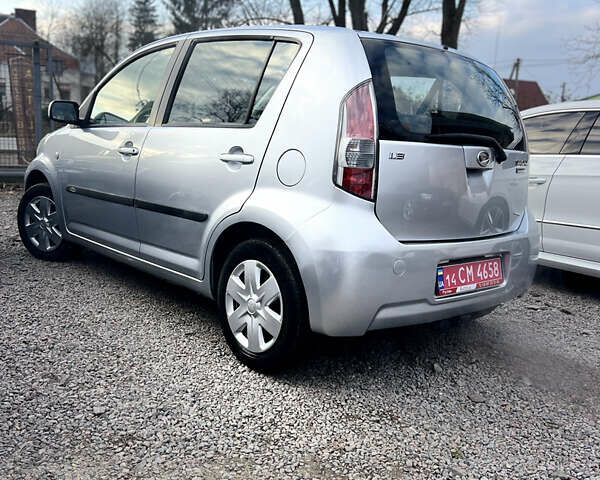 Серый Дайхатсу Сирион, объемом двигателя 1.3 л и пробегом 190 тыс. км за 6300 $, фото 3 на Automoto.ua