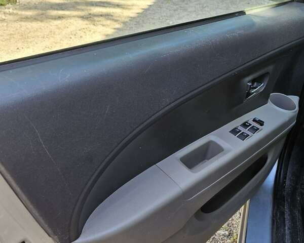 Сірий Дайхатсу Sirion, об'ємом двигуна 1.3 л та пробігом 180 тис. км за 1400 $, фото 6 на Automoto.ua