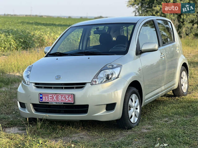 Серый Дайхатсу Сирион, объемом двигателя 1 л и пробегом 212 тыс. км за 4250 $, фото 7 на Automoto.ua