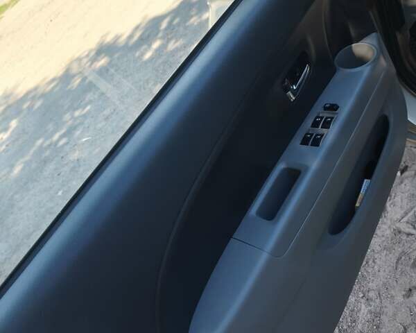 Дайхатсу Sirion 2007 у Кропивницькому (Кіровограді) на Automoto.ua Сірий Дайхатсу Sirion, об'ємом двигуна 1.3 л та пробігом 155 тис. км за 3500 $, фото 5 на Automoto.ua