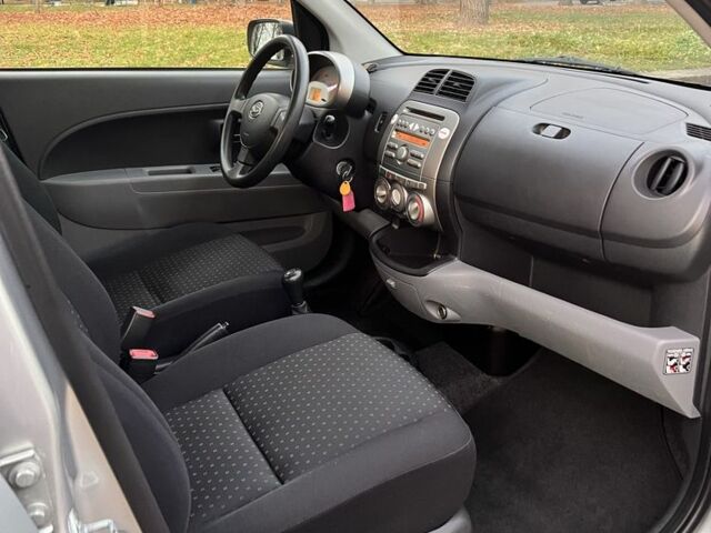 Серый Дайхатсу Сирион, объемом двигателя 1 л и пробегом 214 тыс. км за 4350 $, фото 6 на Automoto.ua