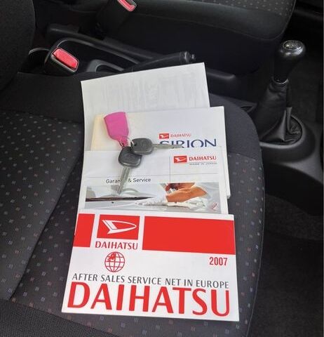 Серый Дайхатсу Сирион, объемом двигателя 1 л и пробегом 212 тыс. км за 4150 $, фото 7 на Automoto.ua