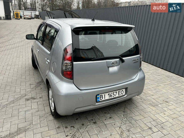 Серый Дайхатсу Сирион, объемом двигателя 1.5 л и пробегом 273 тыс. км за 3600 $, фото 3 на Automoto.ua