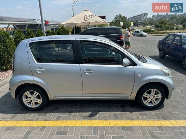 Сірий Дайхатсу Sirion, об'ємом двигуна 1.3 л та пробігом 150 тис. км за 4200 $, фото 4 на Automoto.ua