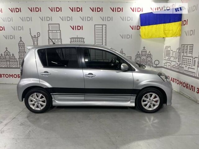 Сірий Дайхатсу Sirion, об'ємом двигуна 1.5 л та пробігом 231 тис. км за 4424 $, фото 5 на Automoto.ua